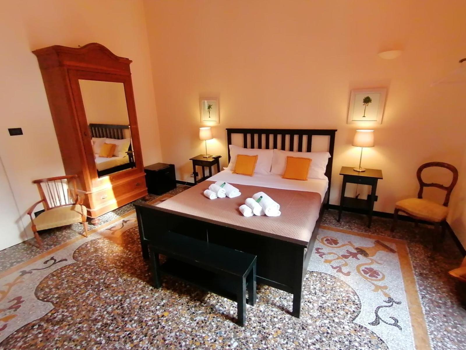 B&B Genova Centro Eksteriør billede